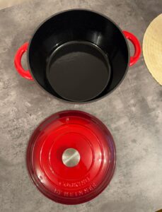 Semioală fontă emailată cu capac 6 L