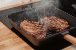 Tigaie grill fontă 28 cm x 5 cm